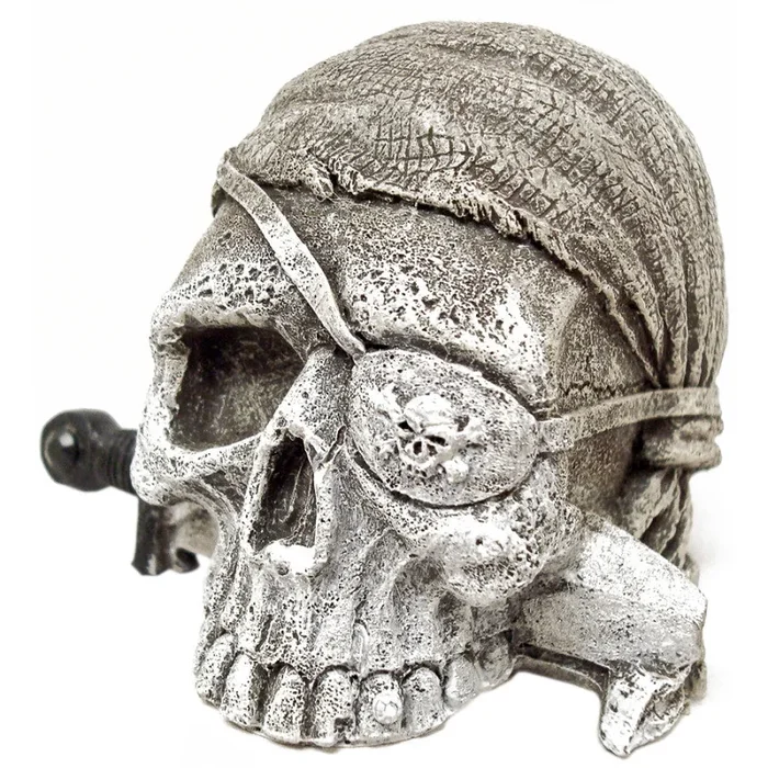 Blue Ribbon Exotic Environments Sunken Pirate Skull Aquarium Ornament Mini