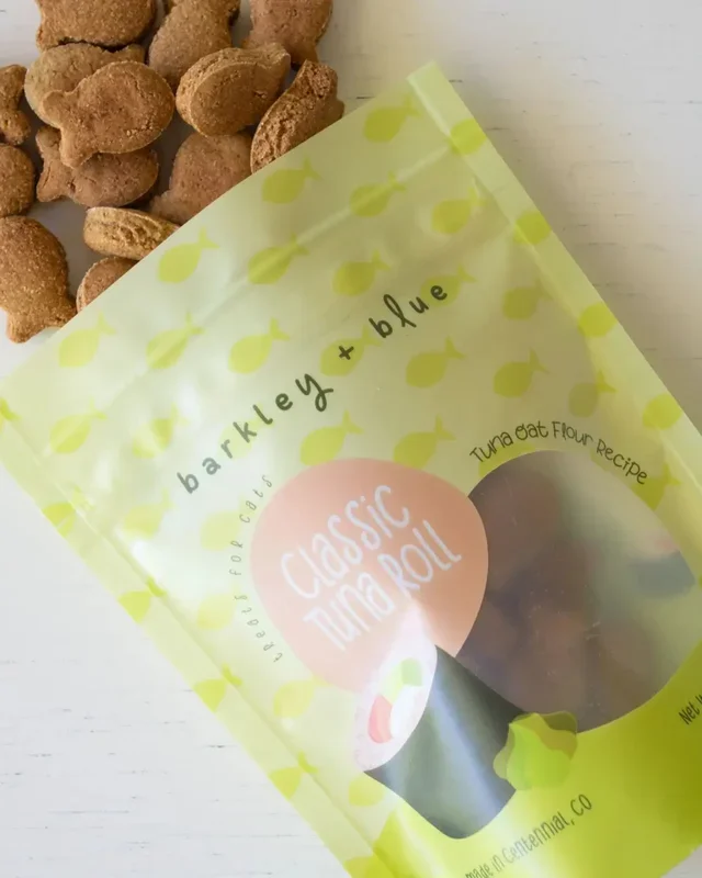 Classic Tuna Roll Mini Cat Treat Biscuits