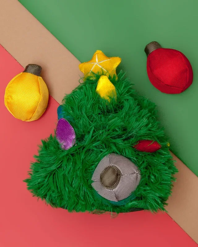 Merry Woofmas Doglas Fur & Ornaments Dog Toy Set