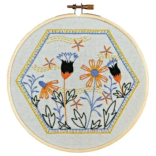 Summer Breeze Embroidery Kit DEKSMBZ