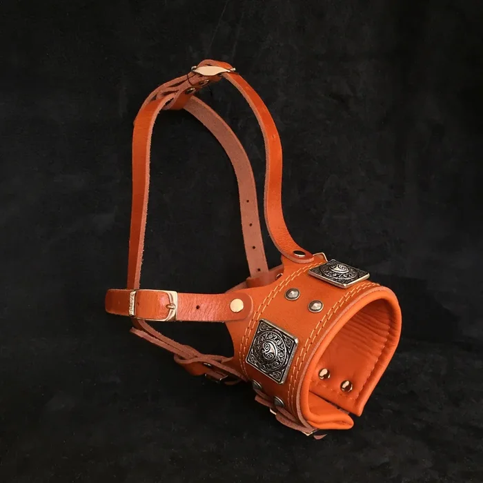 The “Eros” muzzle brown